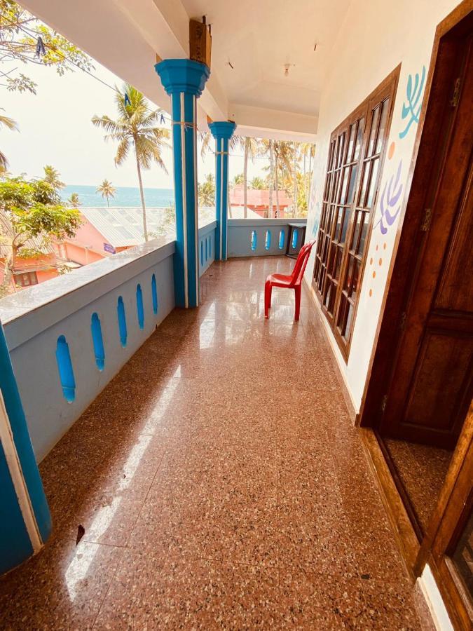 Surf N Sea Hotel Thiruvananthapuram Buitenkant foto