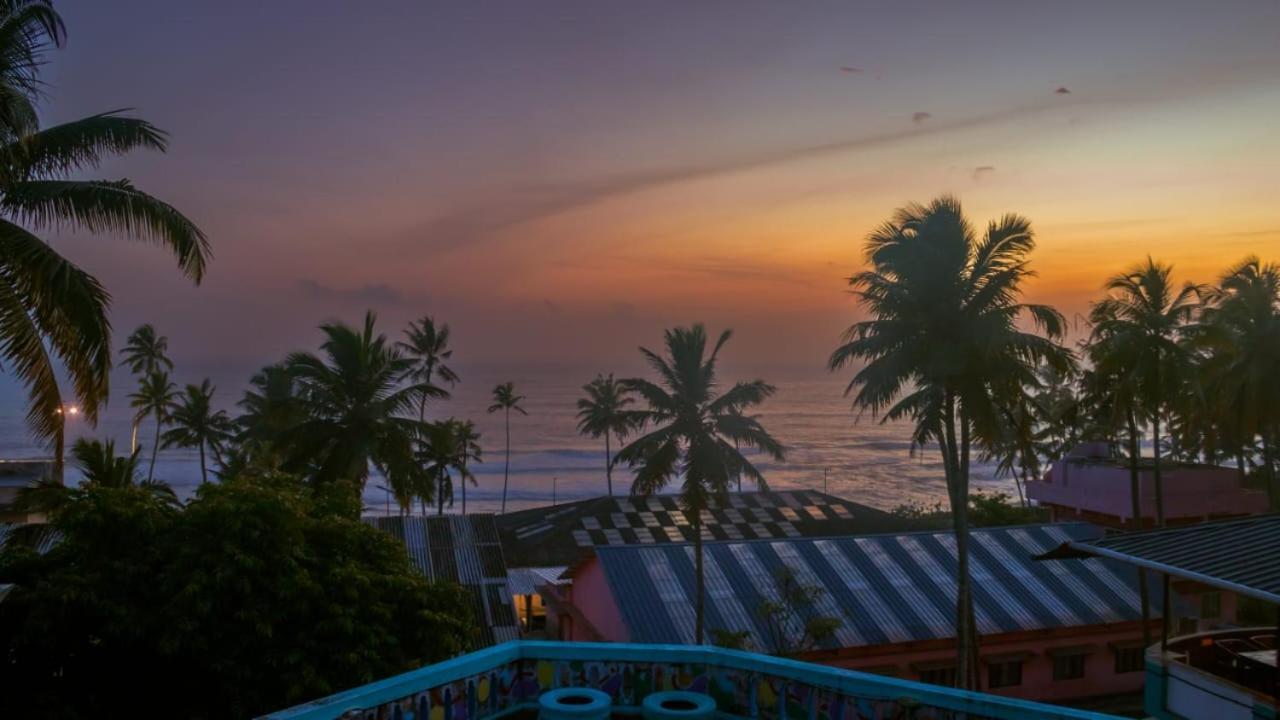Surf N Sea Hotel Thiruvananthapuram Buitenkant foto